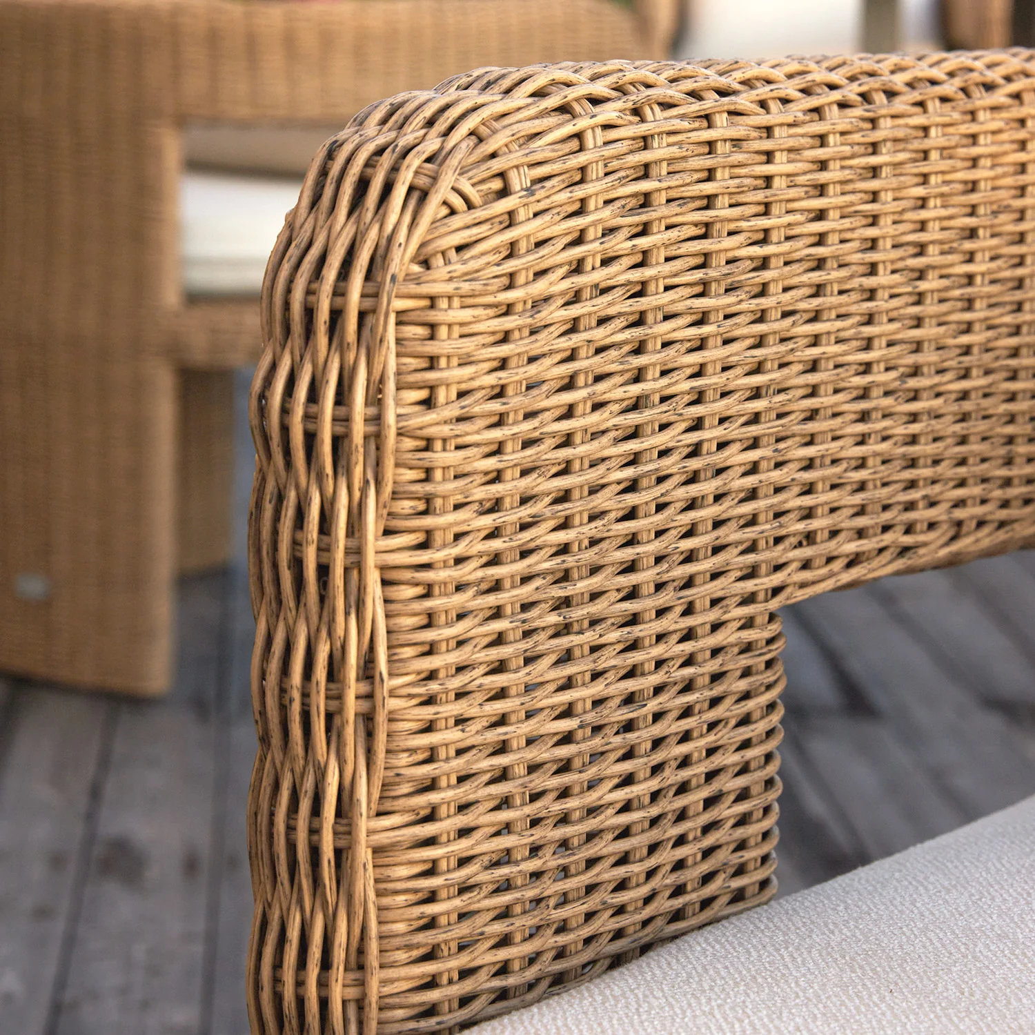 Stanford Round Wicker Outdoor 5-Seater Sofa Set, Natural - Image 9
