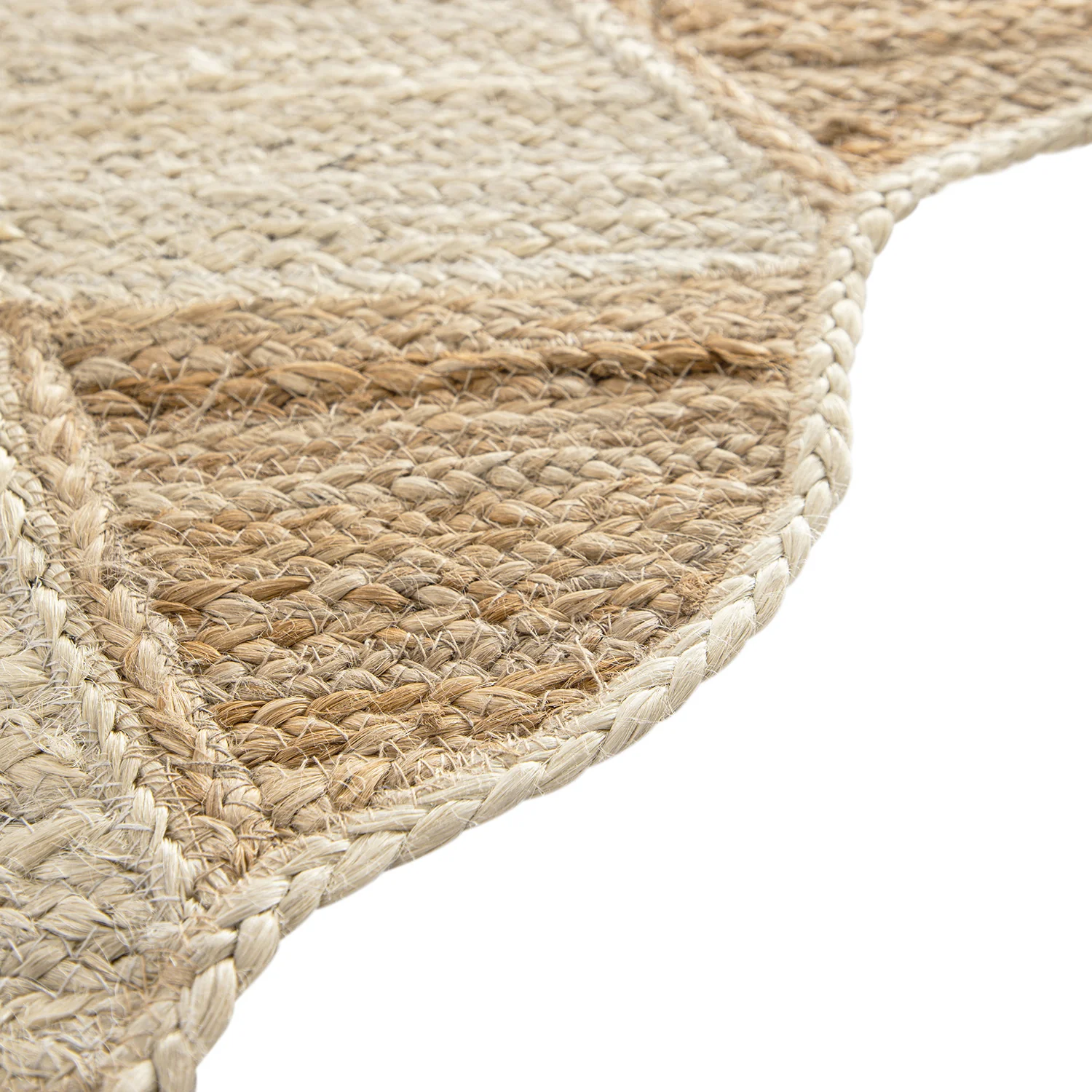 Tabitha Harlequin Diamond Scallop Natural & Bleached Jute Hand Braided Rug - Image 5