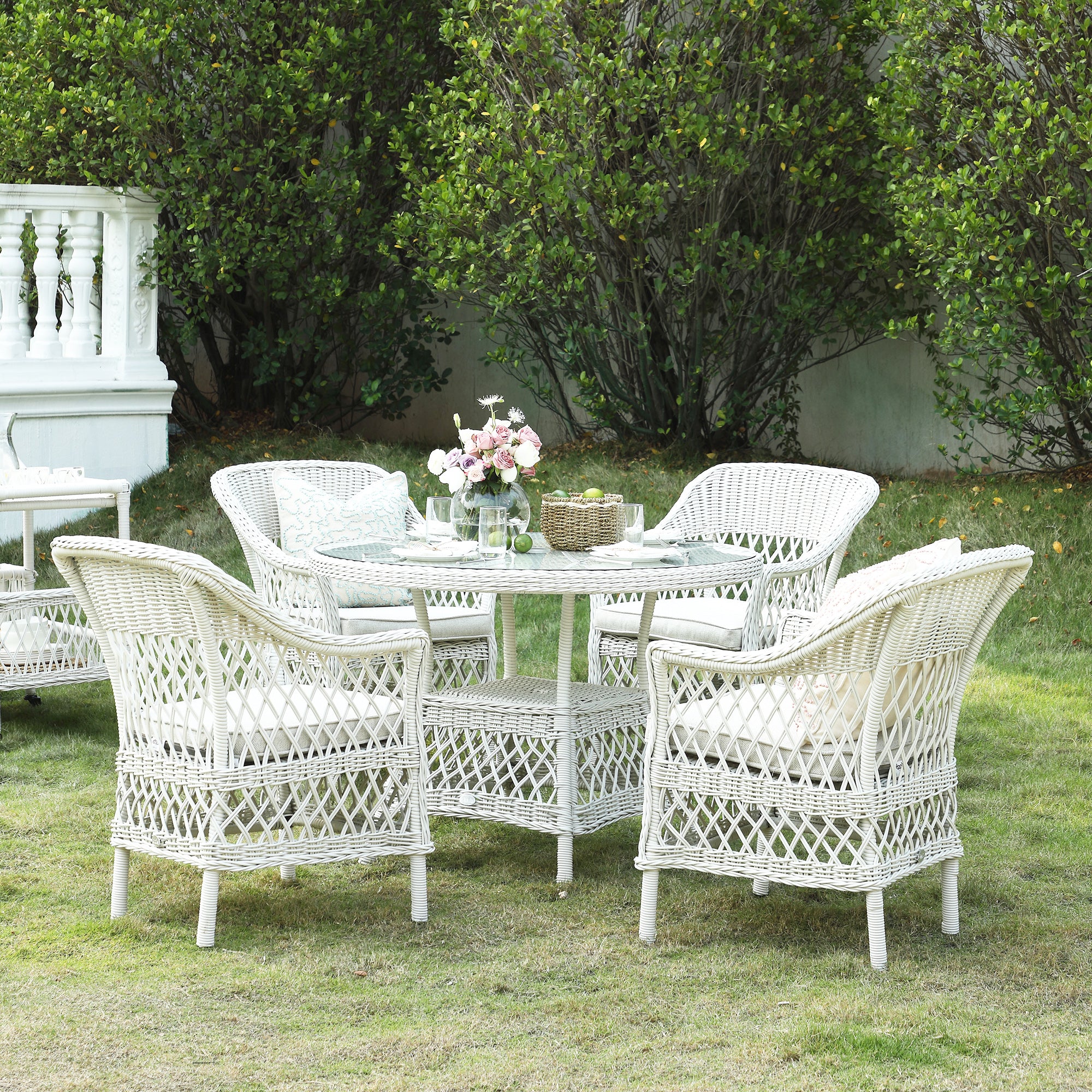 Willowbrook Lattice Weave Rattan 4-Seater Round Dining Set, White - Image 3
