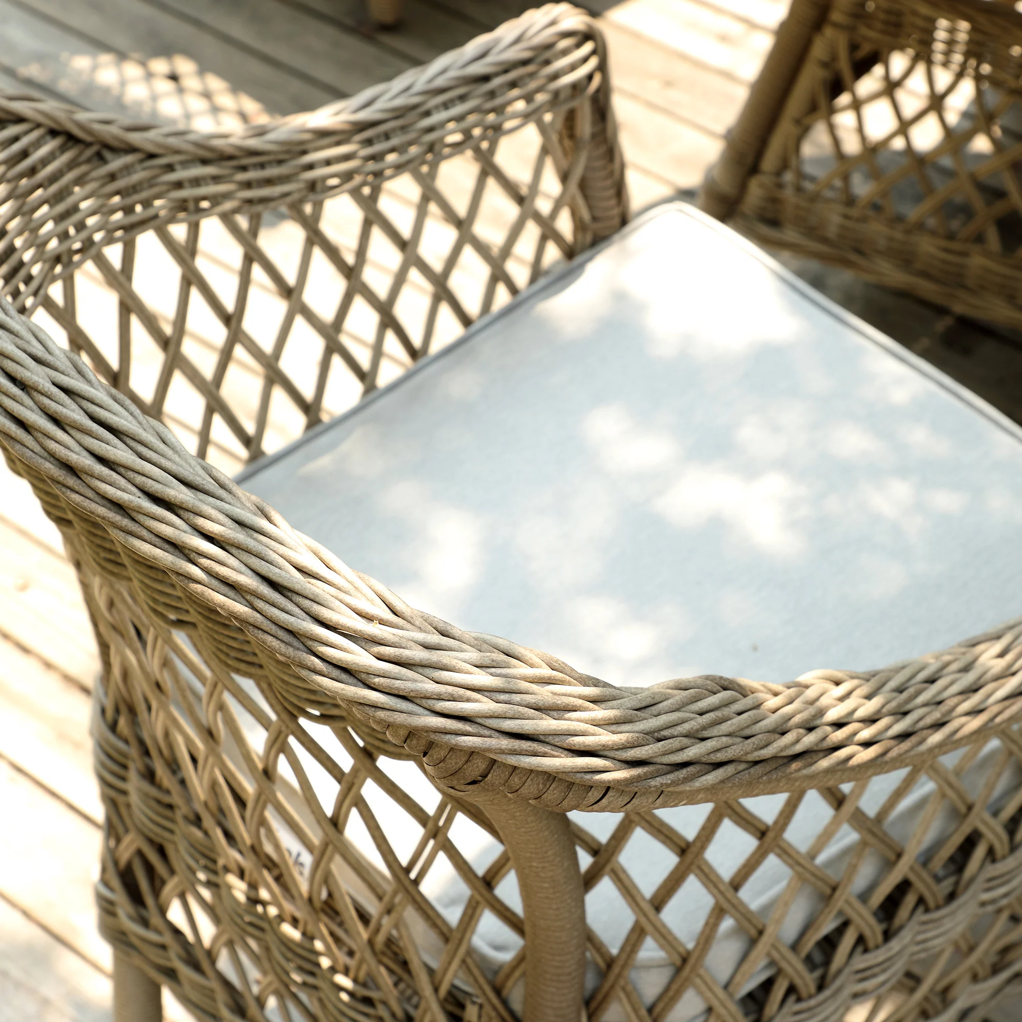 Willowbrook Lattice Weave Rattan 6-Seater Oval Dining Set, Natural - Image 8