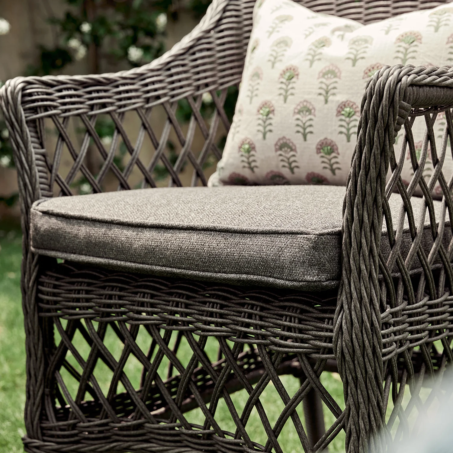 Willowbrook Lattice Weave Rattan Bistro Set, Dark Grey - Image 7