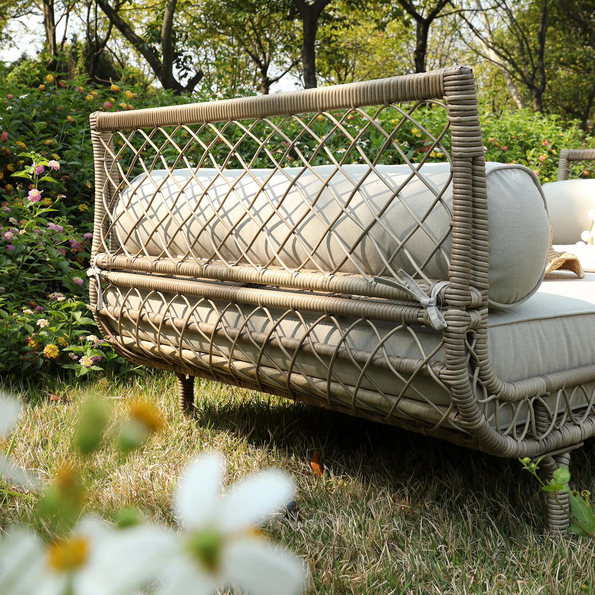 Willowbrook Lattice Weave Rattan Daybed, Natural - Image 7