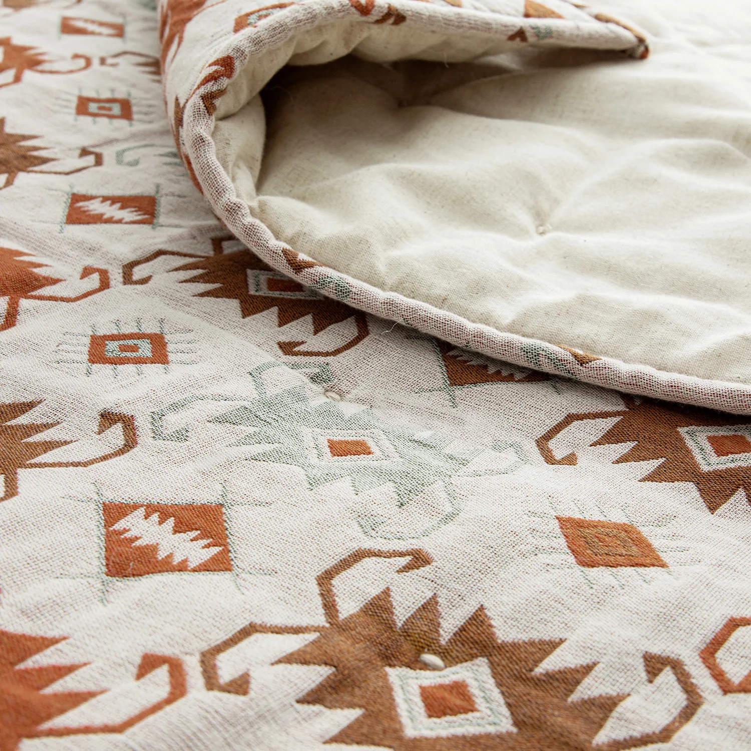 Zaniyah Aztec Jacquard Hand Quilted Cotton Bedspread - Image 7